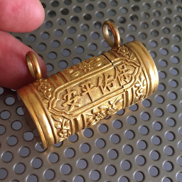 🖤1920-30s💕Gold on silver Chinese trinket pendant
